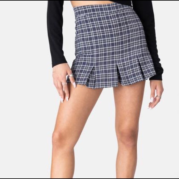 Adika buffalo plaid skort - Picture 2 of 3